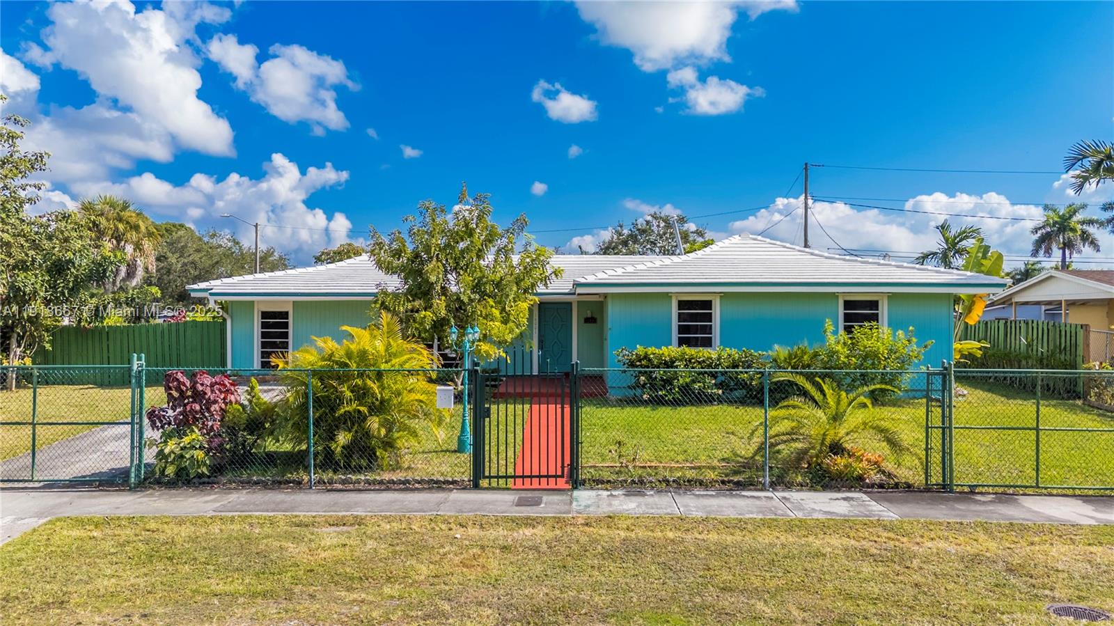 16001 SW 98th Ave, Miami FL 33157
