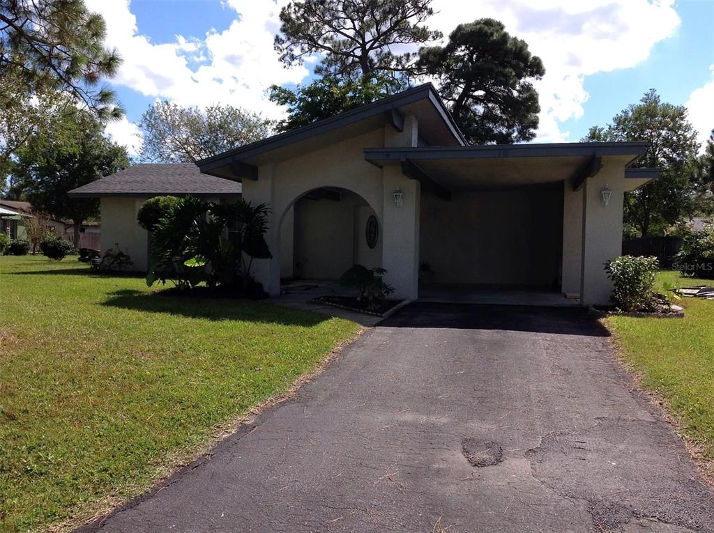 16 FARMBROOK LANE