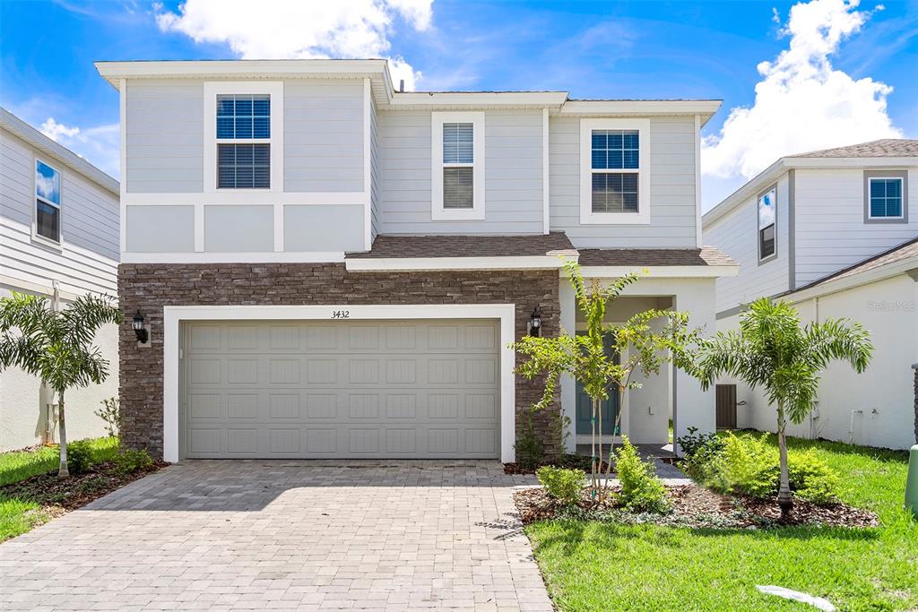3432 LILAC WAY