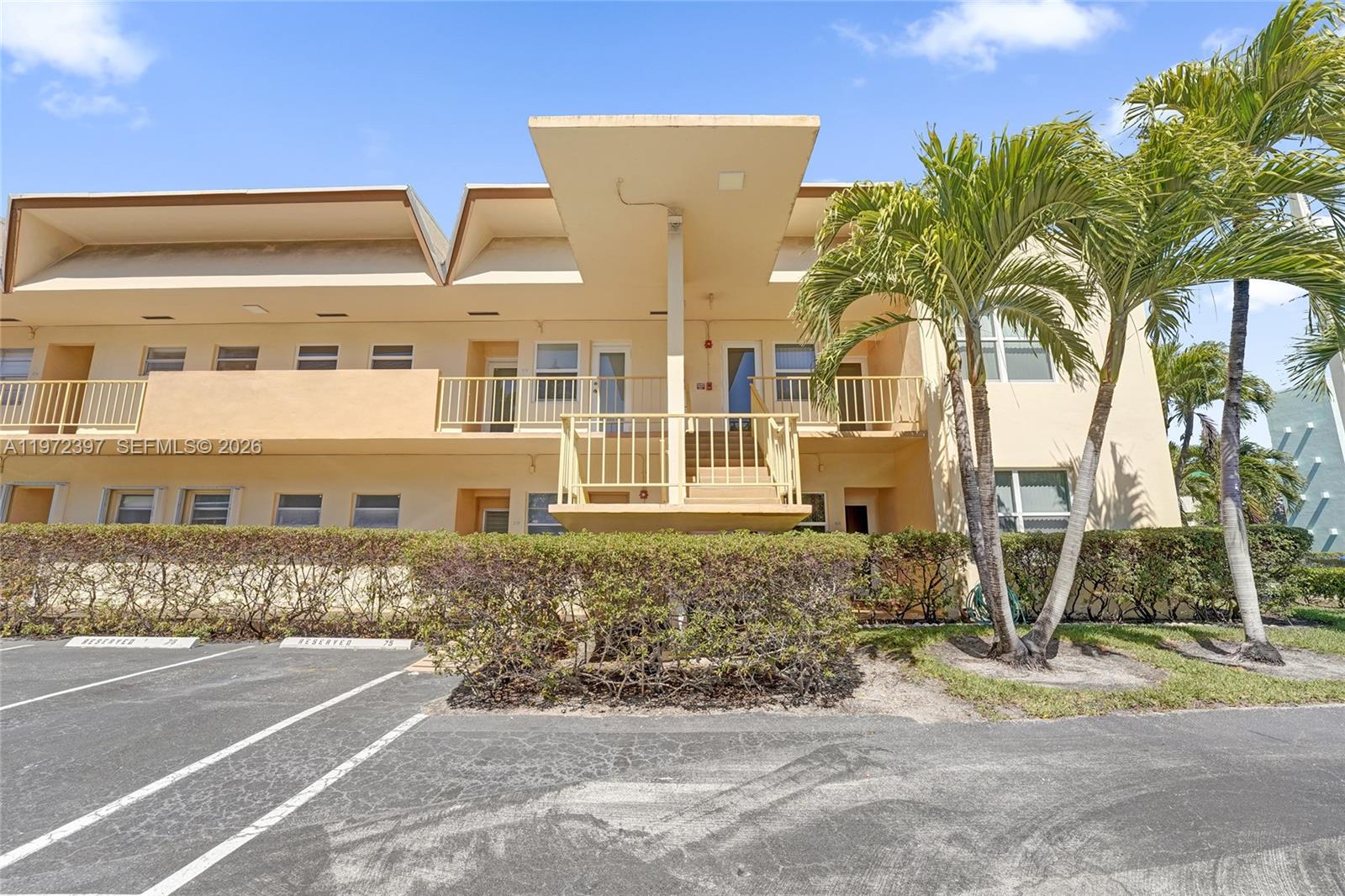 851 NE 14th Ave # 401, Hallandale Beach FL 33009