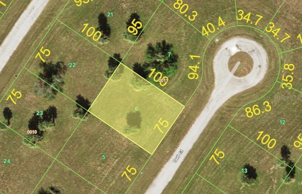This is a satellite map view showing a highlighted rectangular residential lot on a cul-de-sac — 11 GULL COURT, PLACIDA, FL