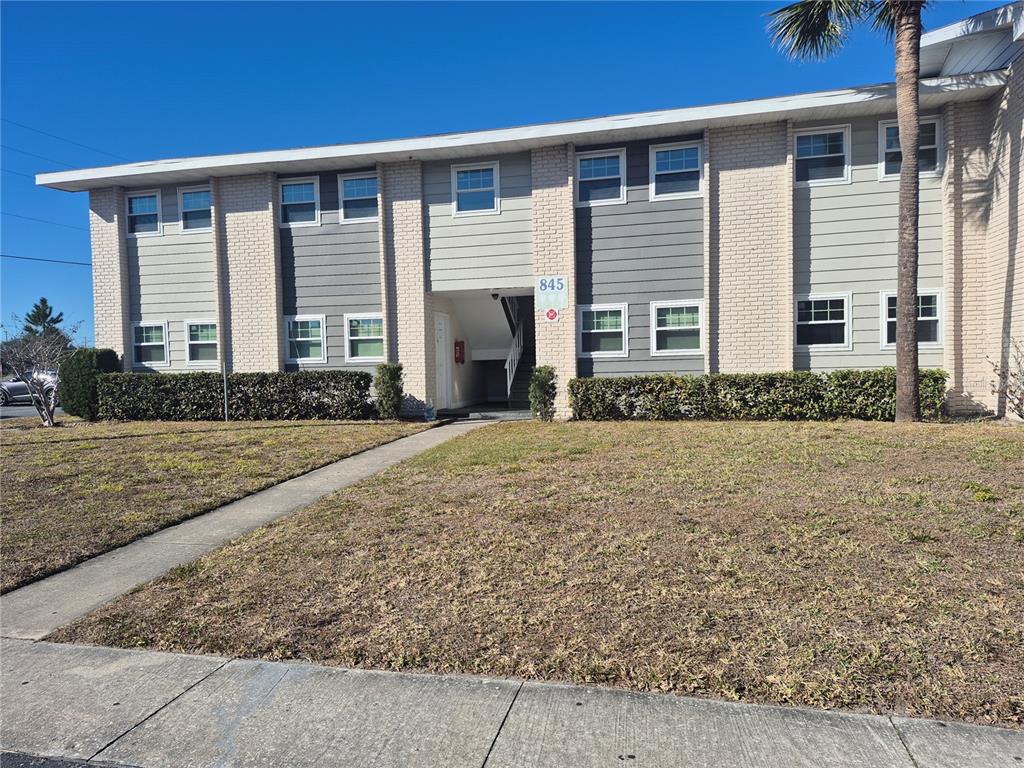 845 SKY LAKE CIRCLE UNIT D