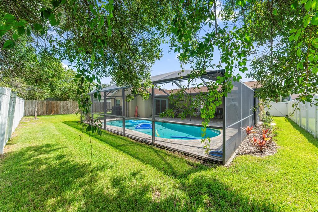 1003 RED OAK CIRCLE, BRANDON, FL — photo 2 of 30