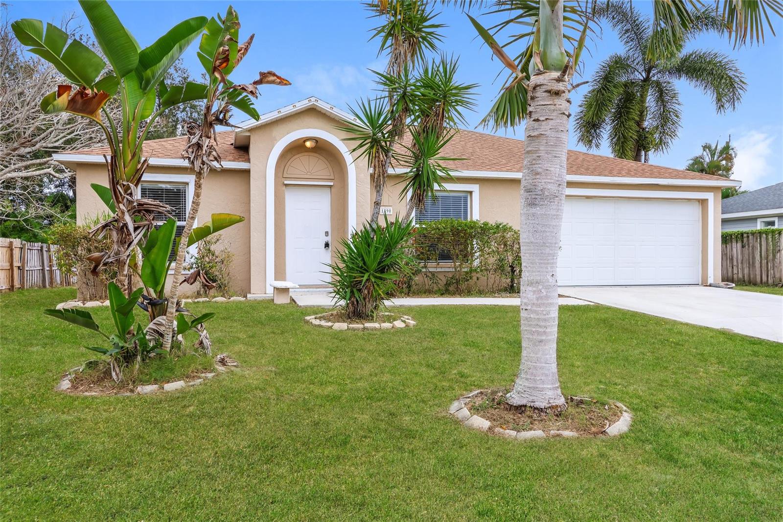 1890 4th Avenue, Vero Beach FL 32962