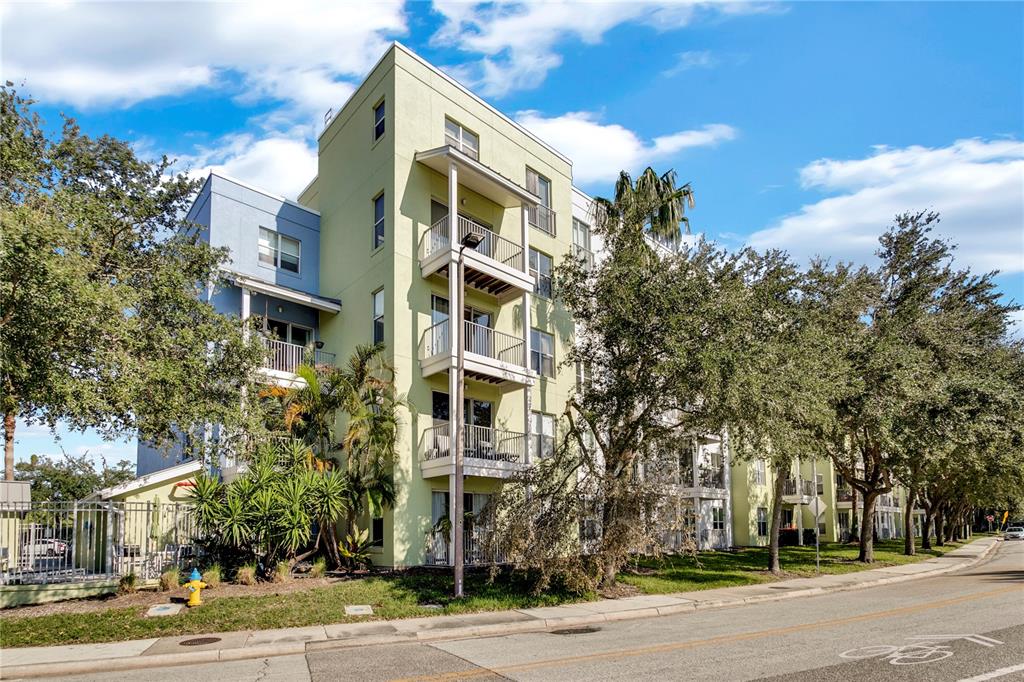 1501 DOYLE CARLTON DRIVE UNIT 303