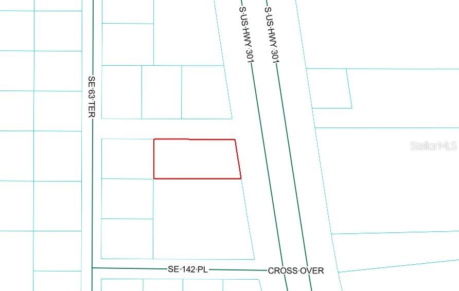 This is a map showing a rectangular property parcel outlined in red near a highway — SE 142ND PL & S US HWY 301, SUMMERFIELD, FL