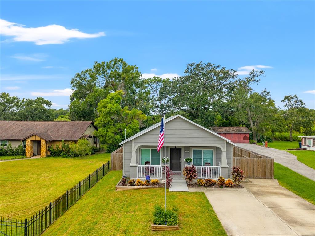 7908 LAKESHORE DRIVE