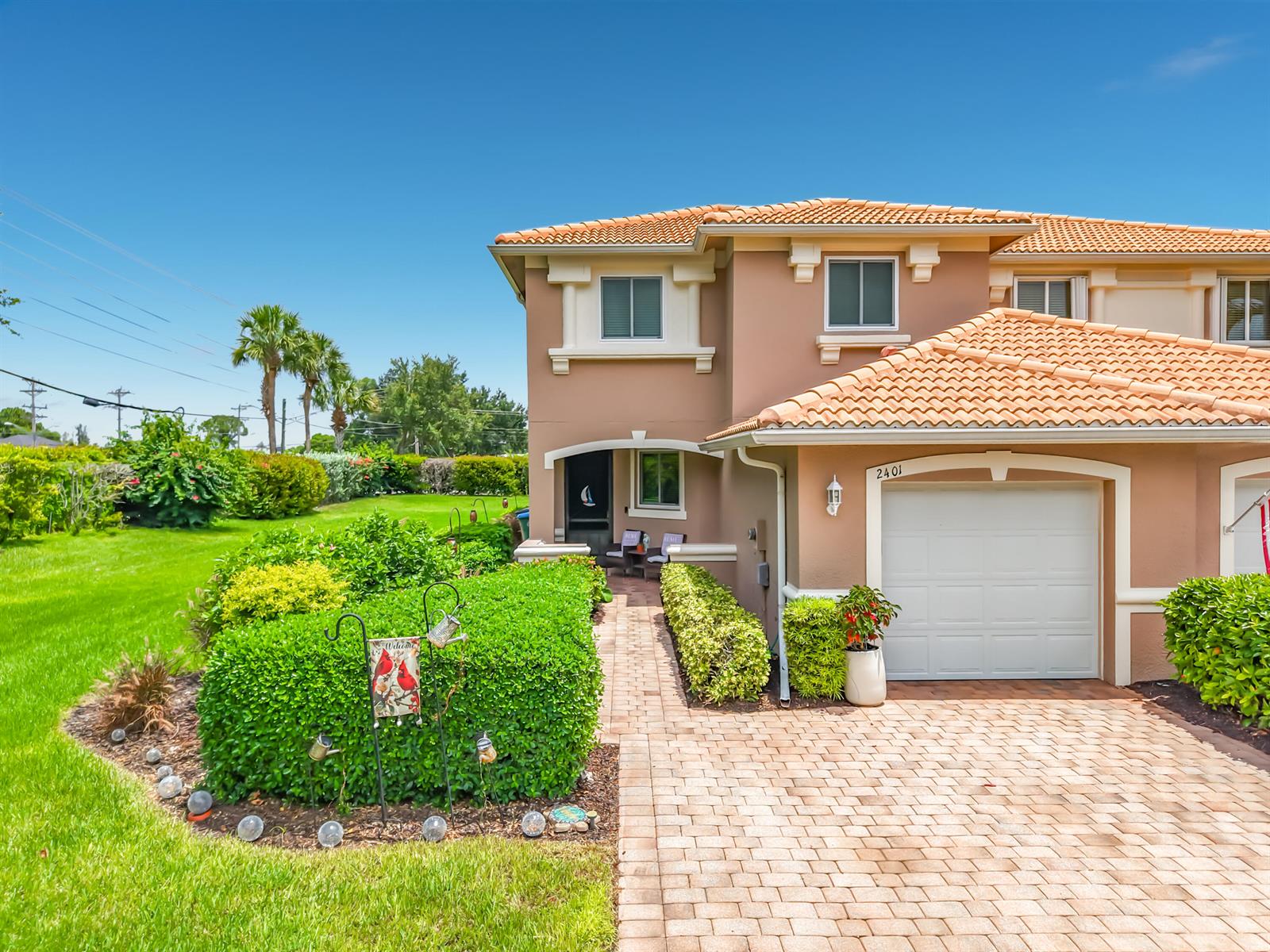 2401 Caslotti Way, Cape Coral FL 33909