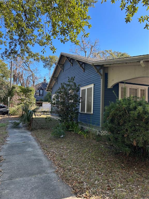 119 NW 7TH TERRACE, GAINESVILLE, FL — photo 3 of 4