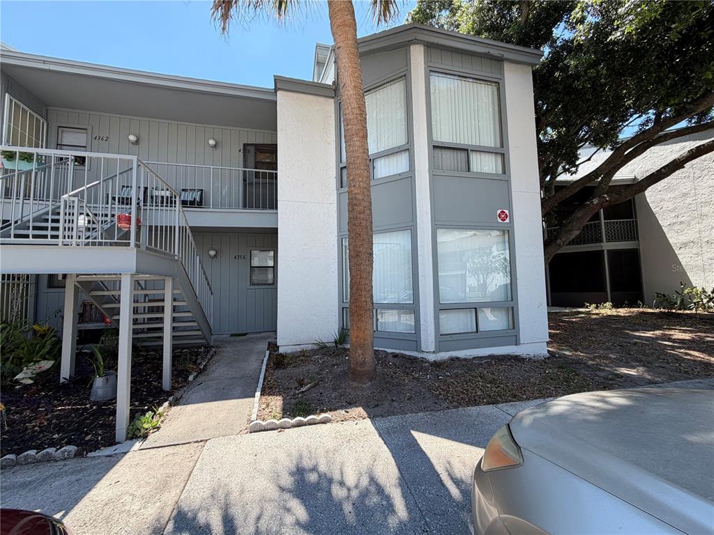 4356 AQUA VISTA DRIVE UNIT 8A