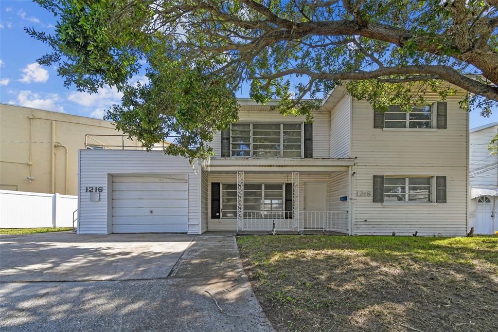 1216 FRANKLIN CIRCLE