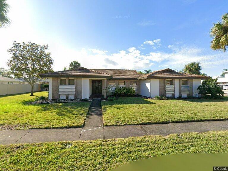 645 FLORENCE COURT