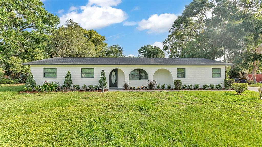 3235 SANDPIPER LANE