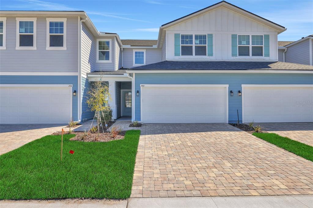 390 WOODS LANE