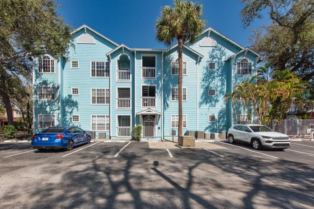 3002 W CLEVELAND STREET UNIT D11