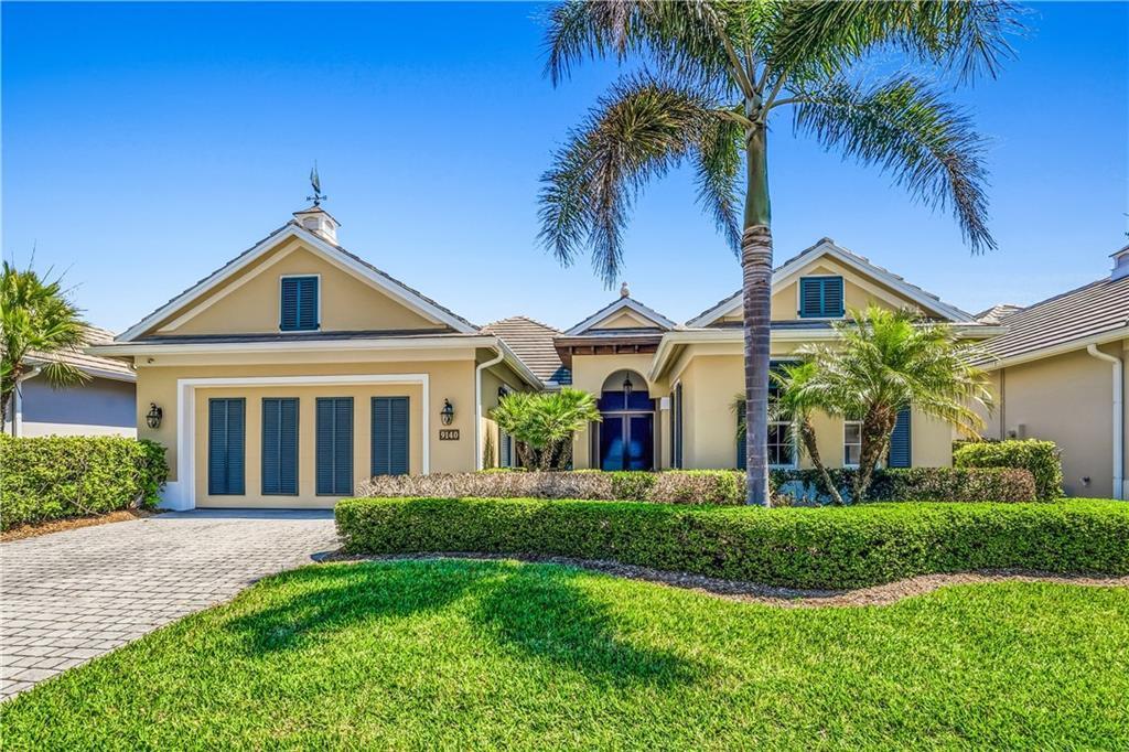 VERO BEACH, FL — photo 2 of 30
