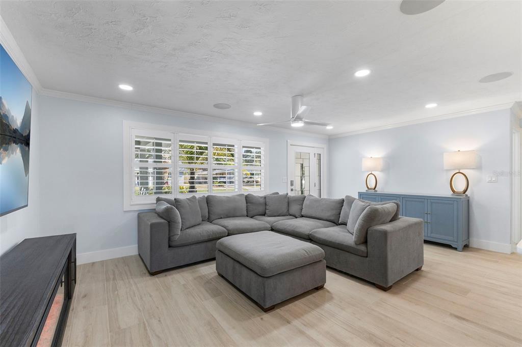312 WESTWINDS DRIVE, PALM HARBOR, FL — photo 3 of 30