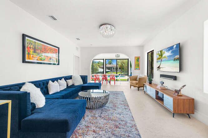 7820 Hawthorne Avenue, Miami Beach FL 33141