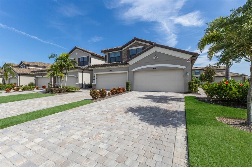 18117 GAWTHROP DRIVE UNIT 104, BRADENTON, FL — photo 3 of 30