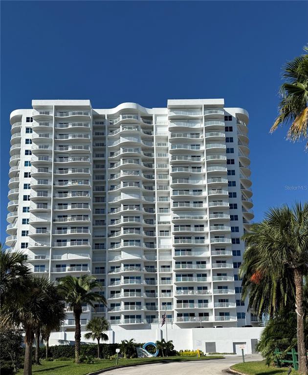 2 OCEANS WEST BOULEVARD UNIT 702