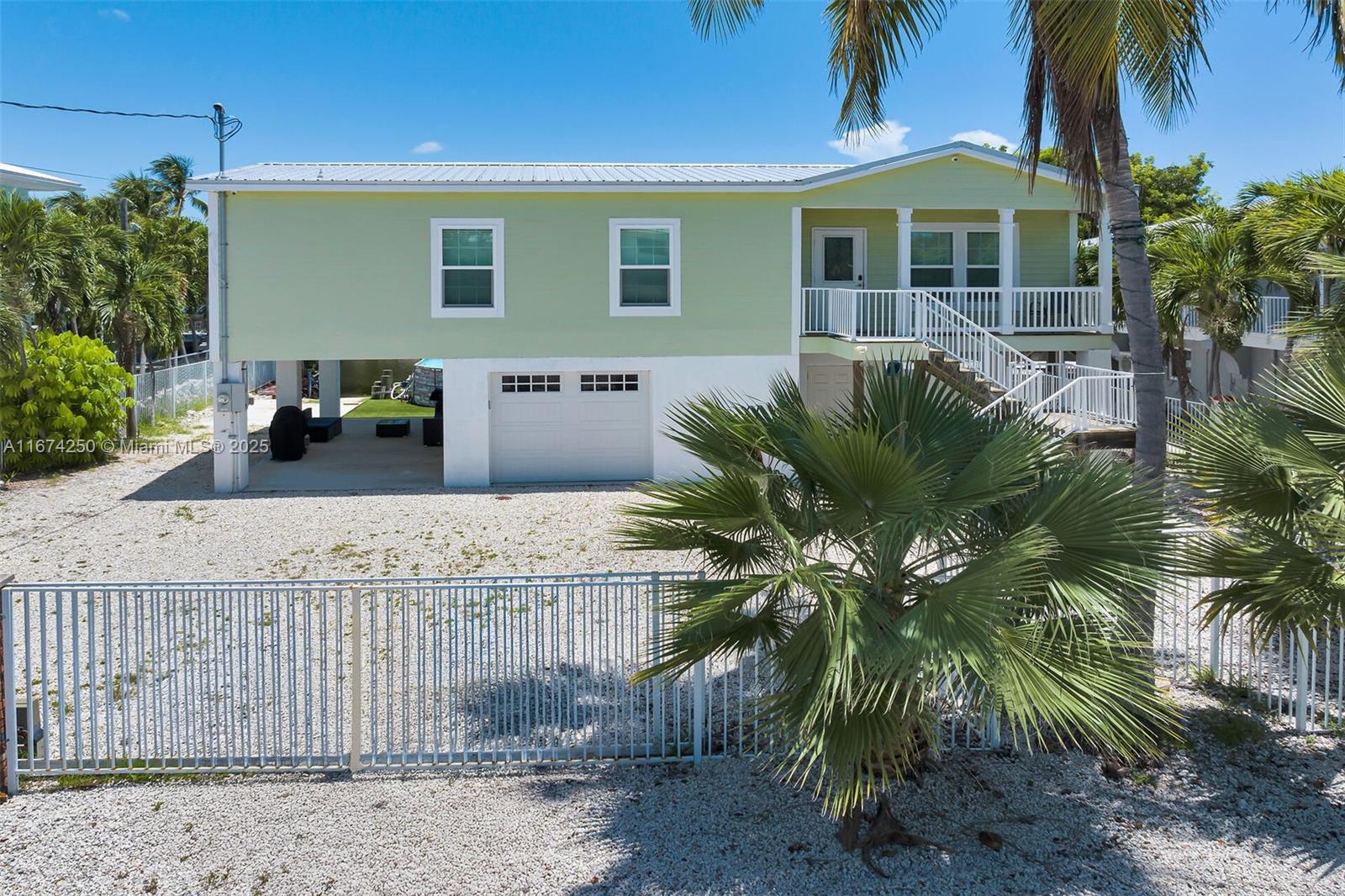 121 Venetian Dr, Islamorada FL 33036
