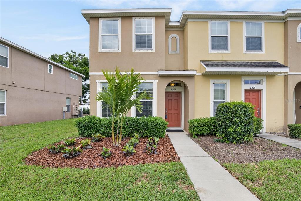 8821 WALNUT GABLE CT