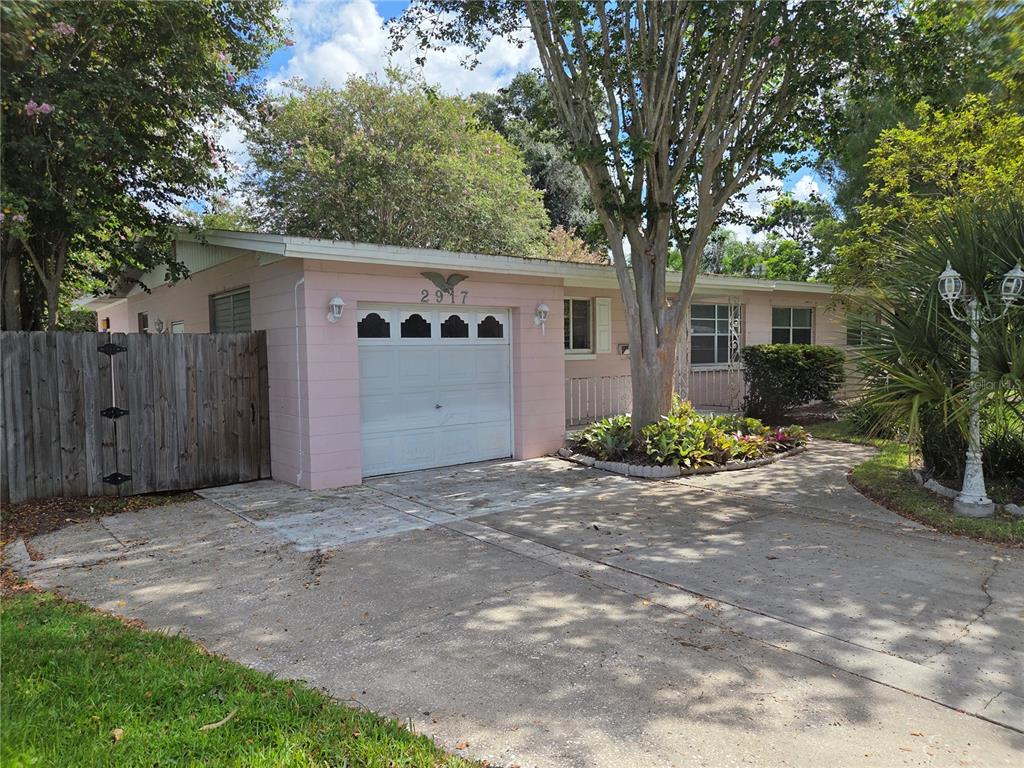 2917 VINE STREET, ORLANDO, FL — photo 2 of 28