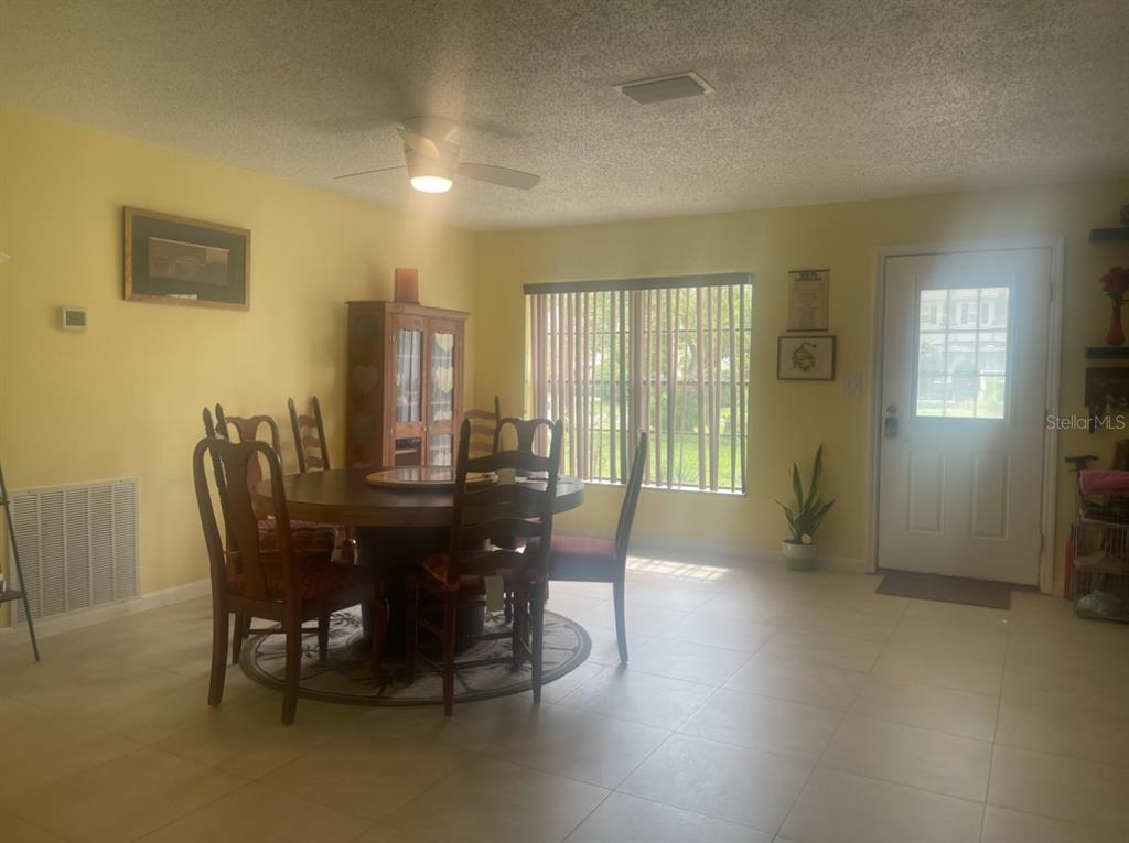 331 SHORE DRIVE E, OLDSMAR, FL — photo 3 of 6
