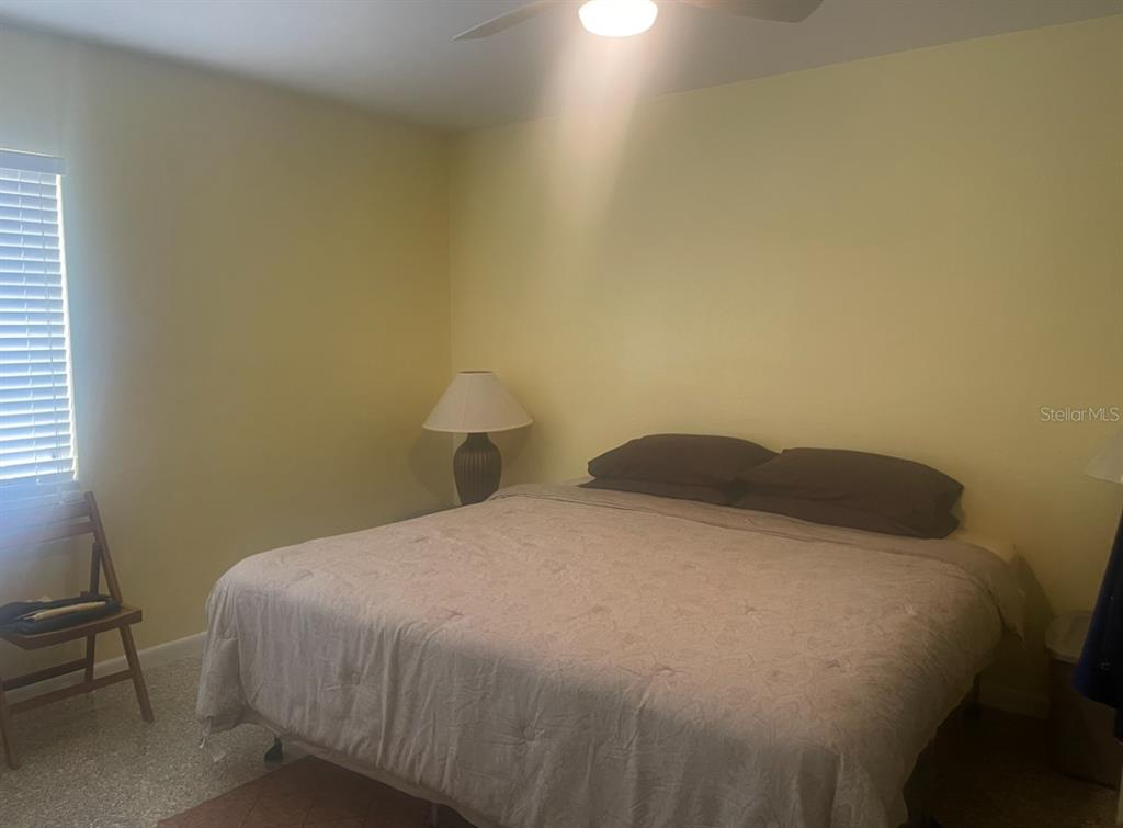 331 SHORE DRIVE E, OLDSMAR, FL — photo 4 of 6