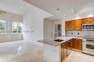 60 Edgewater Dr, Coral Gables FL 33133