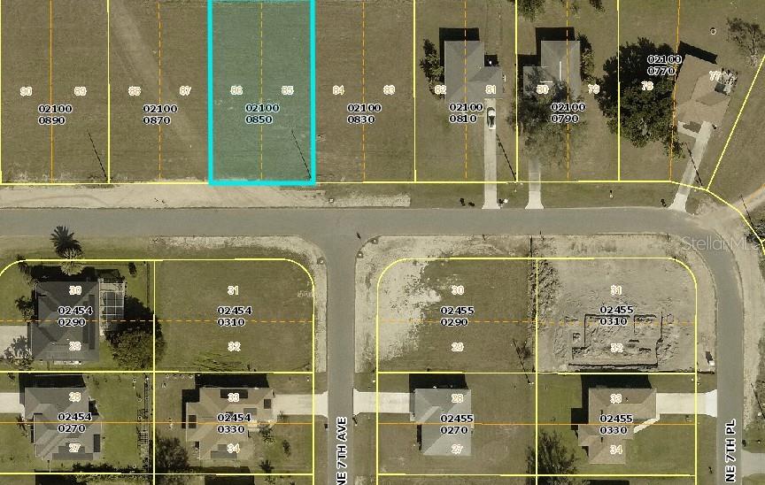 This is an aerial map showing residential lots and streets in a neighborhood — 623 NE 15TH TERRACE, CAPE CORAL, FL