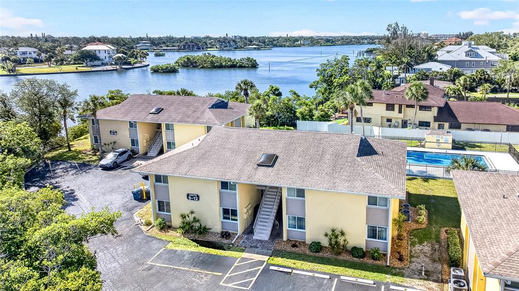 101 LOUELLA LANE UNIT 11