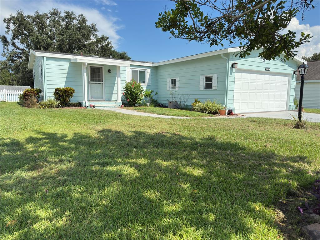 25100 PINE HILL, LEESBURG, FL — photo 4 of 30