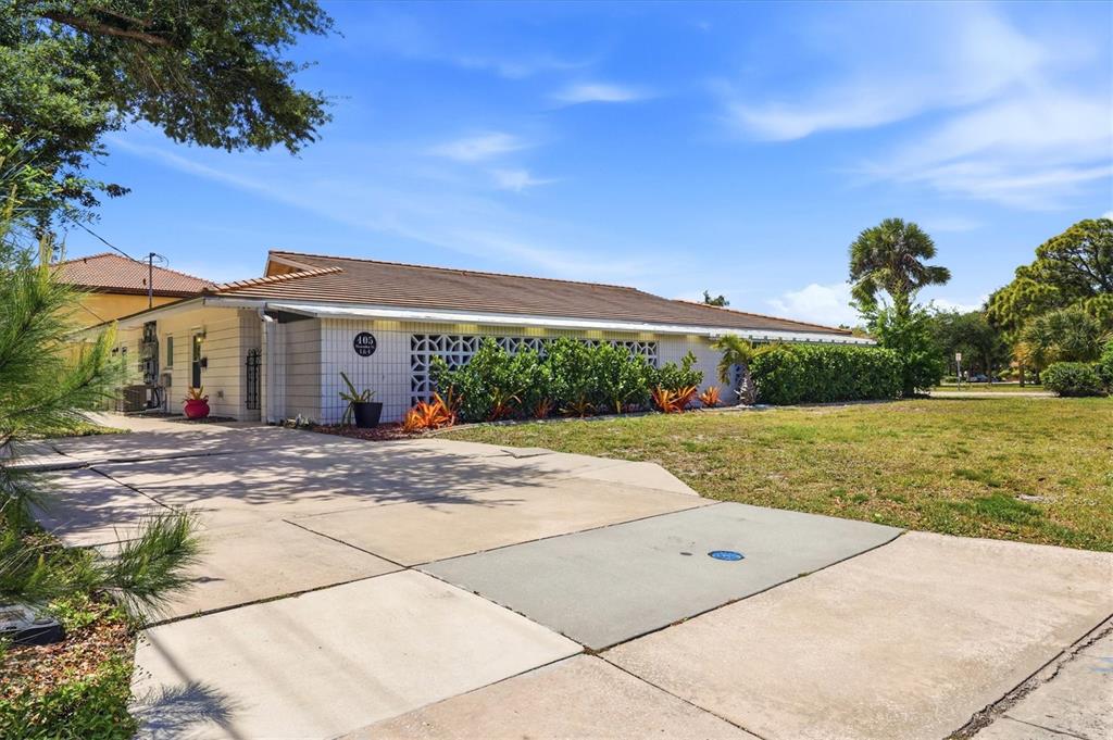 405 MENENDEZ STREET