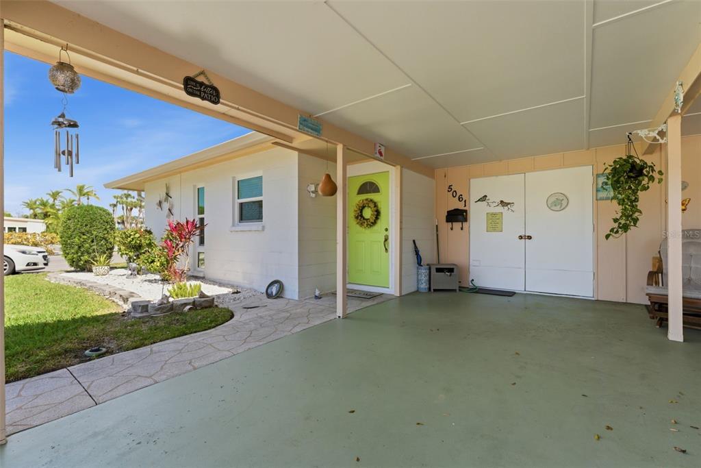 5061 LIVE OAK CIRCLE, BRADENTON, FL — photo 4 of 30