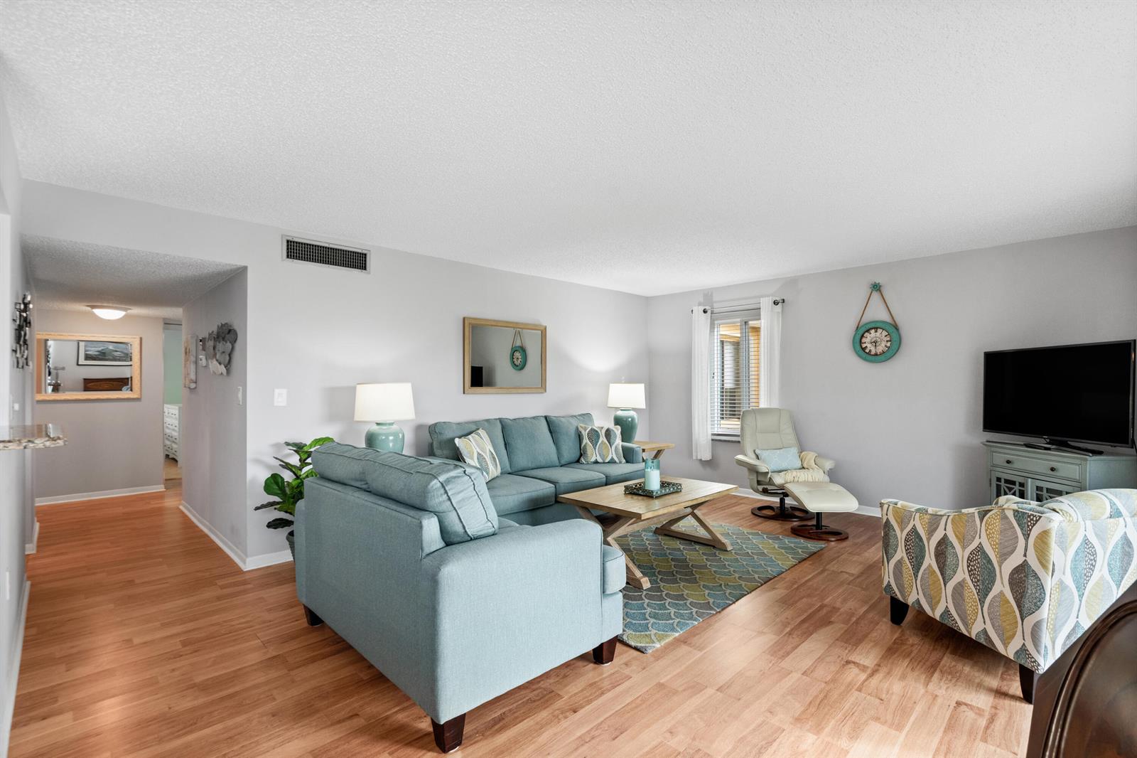 5393 SE Miles Grant Road SE # 202, Stuart FL 34997