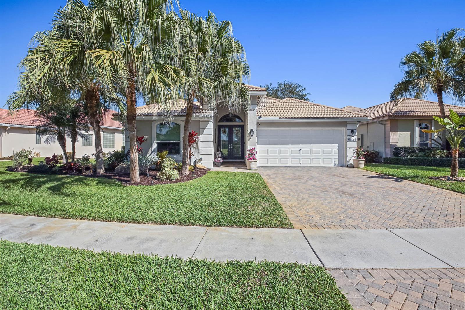 5641 Fountains Drive S, Lake Worth FL 33467