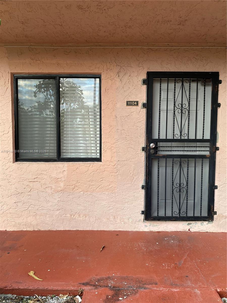 2150 W 60th St # 11104, Hialeah FL 33016