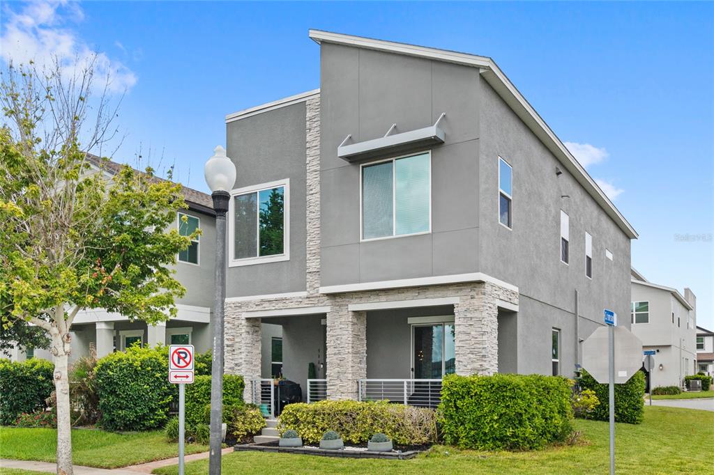 9606 WOODCRANE DRIVE