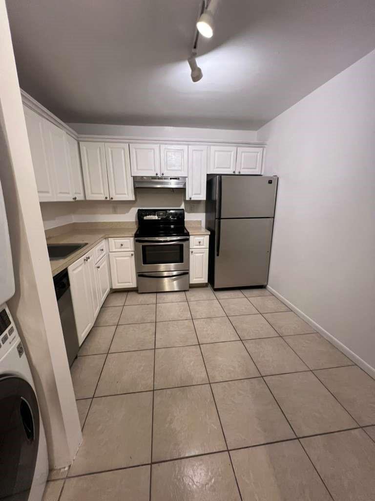 kitchen — PLANTATION, FL