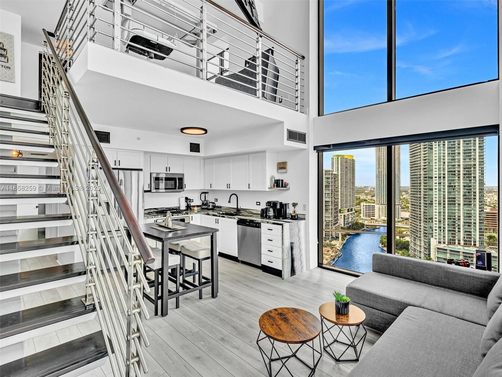41 SE 5th St # 1717, Miami FL 33131