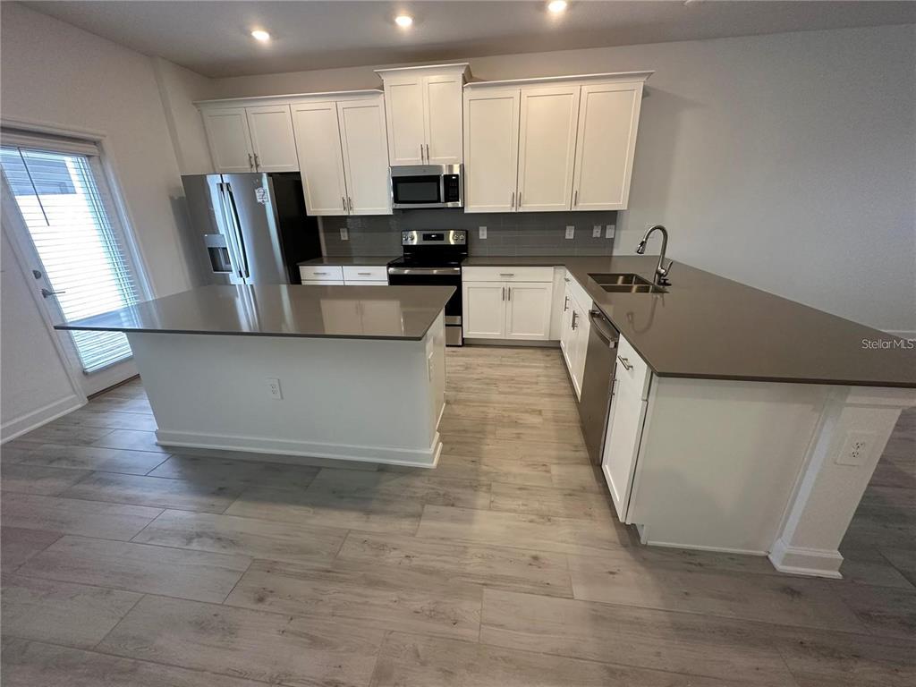 3033 ELLA WAY, ST CLOUD, FL — photo 3 of 20