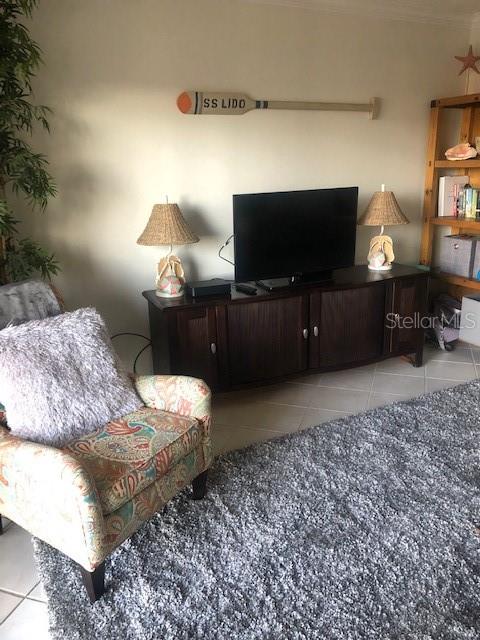 1001 BENJAMIN FRANKLIN DRIVE UNIT 503, SARASOTA, FL — photo 5 of 16