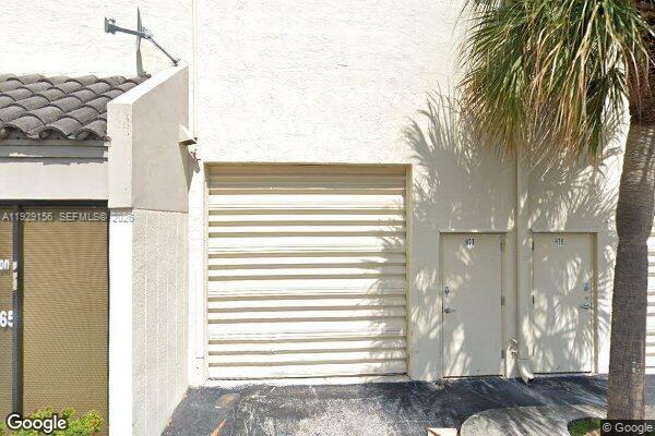 6175 NW 167th St # G18, Hialeah FL 33015