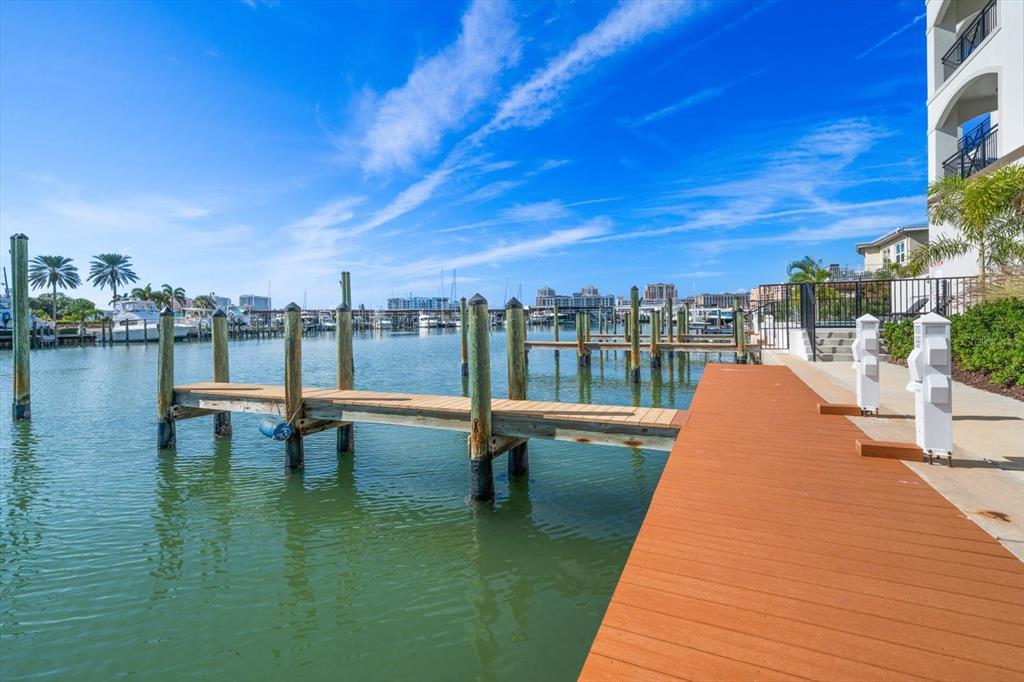 211 DOLPHIN POINT UNIT 2, CLEARWATER, FL — photo 2 of 16