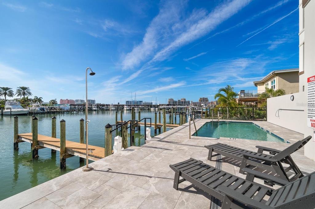 211 DOLPHIN POINT UNIT 2, CLEARWATER, FL — photo 3 of 16