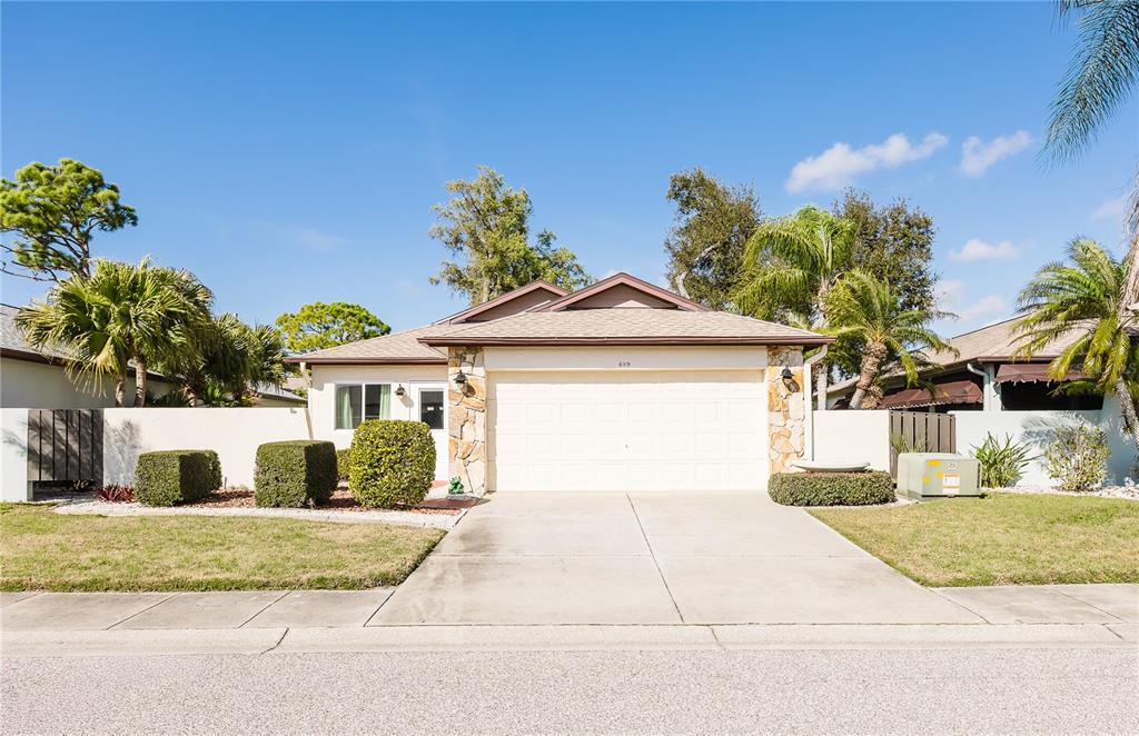 689 LINDEN DRIVE, ENGLEWOOD, FL — photo 2 of 30