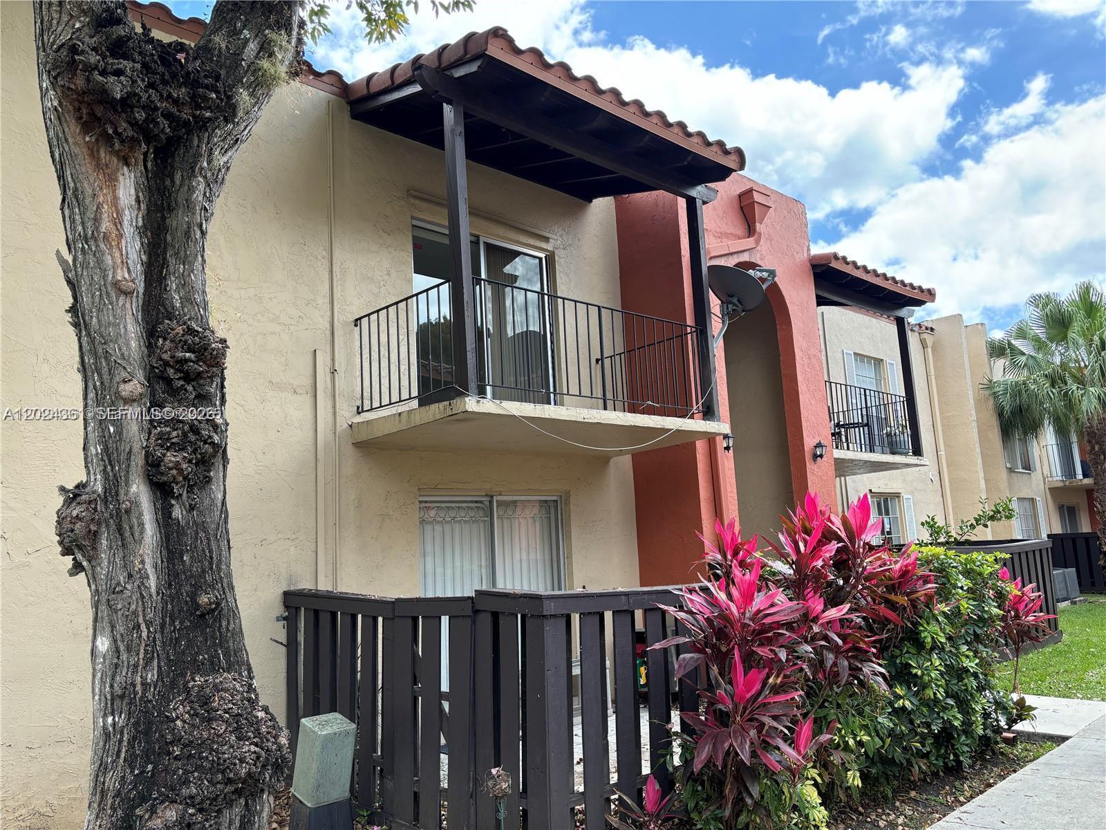 10744 N Kendall # 18, Miami FL 33176