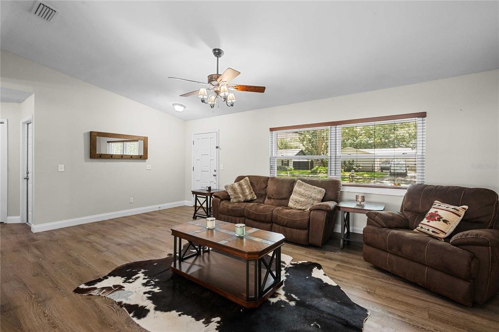 2423 FORREST CREST CIR, LUTZ, FL — photo 2 of 30