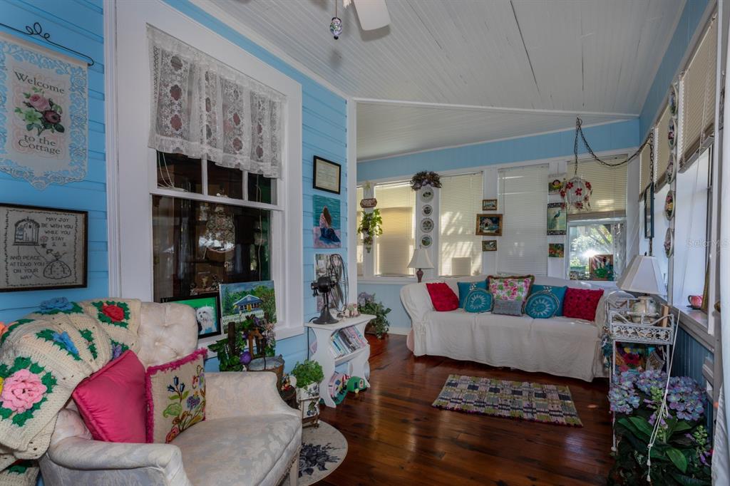 401 E 9TH AVENUE, MOUNT DORA, FL — photo 3 of 20